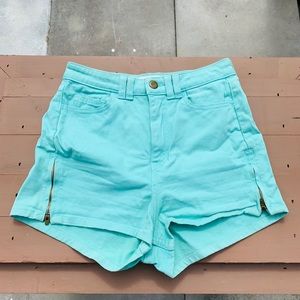 American Apparel Shorts 26/27 Colour: MINT